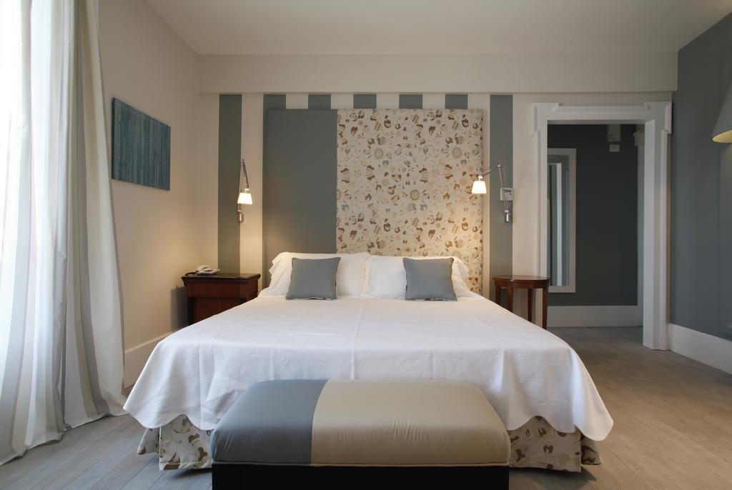 Hotel Arancioamaro Cannero Riviera Rum bild